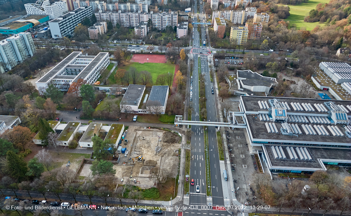 07.12.2022 - Luftbilder von der Baustelle an der Quiddestraße 'Haus für Kinder' in Neuperlach